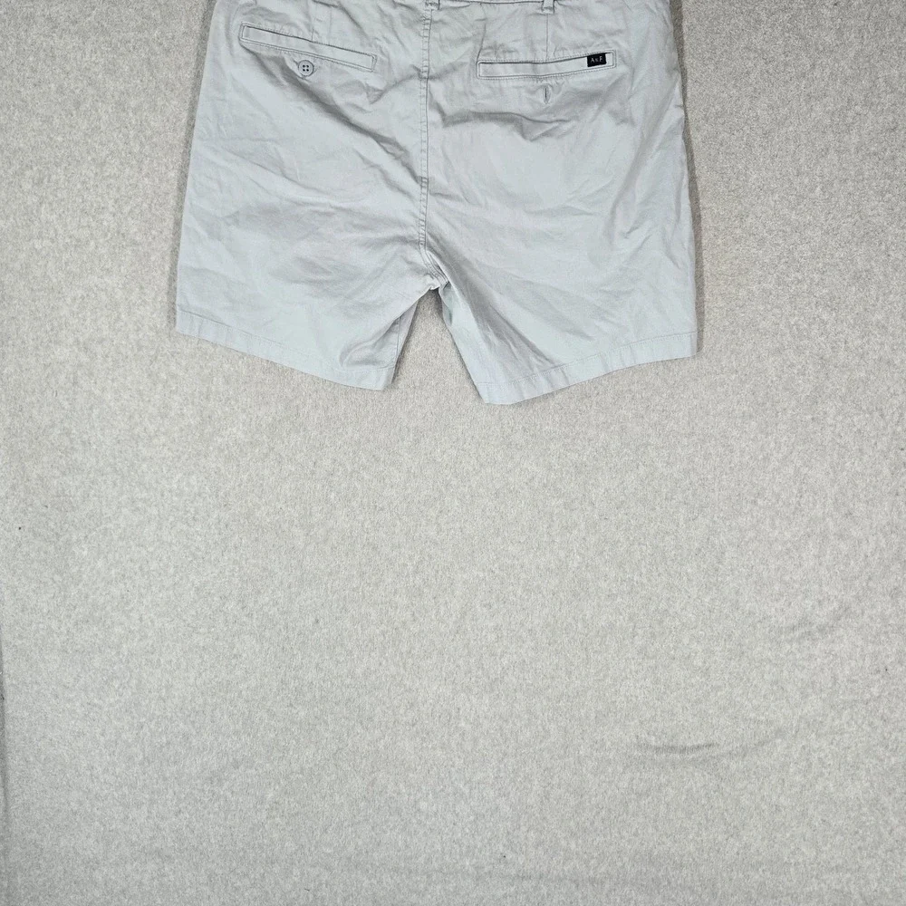 Abercrombie & Fitch Men Shorts 36 Light Gray Casual Shorts Chino Logo Stretch